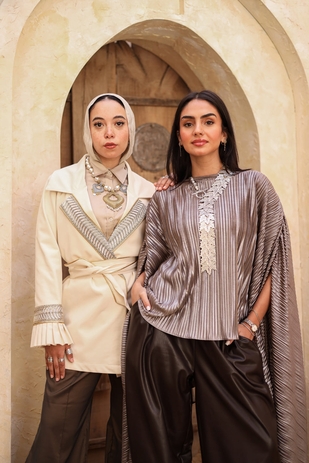Noor Cape