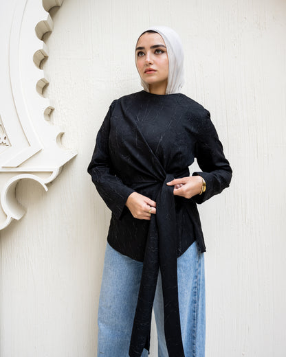 The -S- Knot in Black